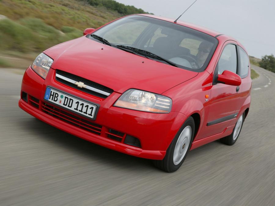  Chevrolet Kalos 3-Door 2003 года  (фото 10 из 21)